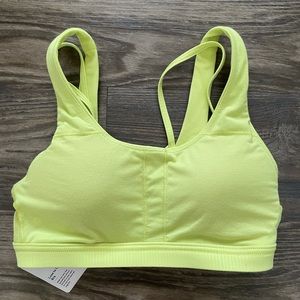 NWT Lululemon size 4 bra